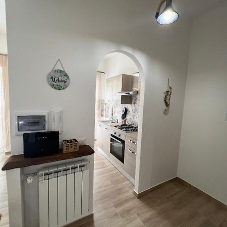 Waikiki House Lägenhet Passoscuro Exteriör bild