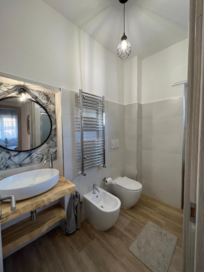Waikiki House Lägenhet Passoscuro Exteriör bild