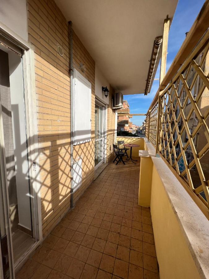 Waikiki House Lägenhet Passoscuro Exteriör bild