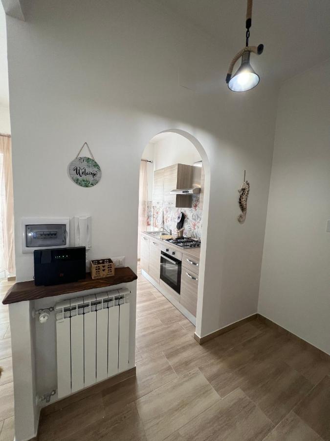 Waikiki House Lägenhet Passoscuro Exteriör bild